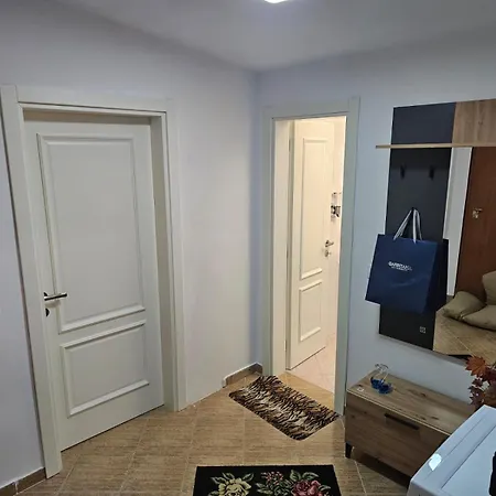 Xhejn's Veranda 7 Apartment Durres