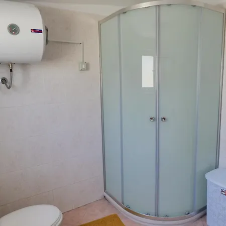 Apartment Xhejn's Veranda 7 *