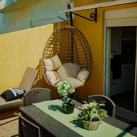 Apartment Xhejn's Veranda 7 *